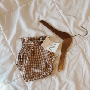 NWT ZARA Checkered Baby Bloomers